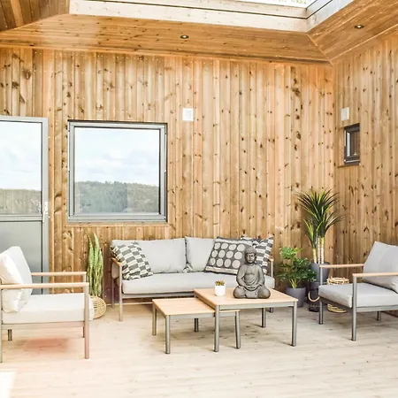 Lovely In With Kitchen Risør